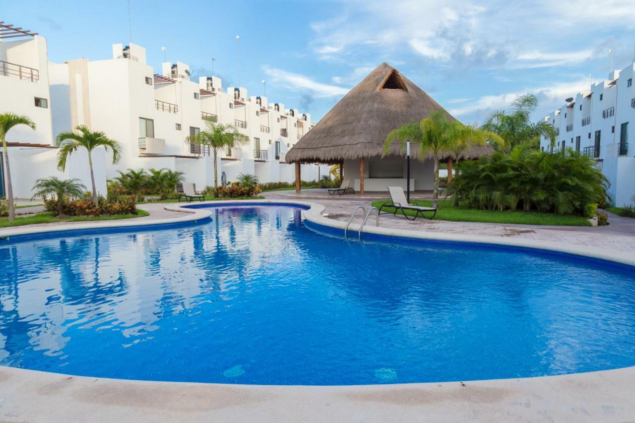 Villa Ana Lucia. Playa del Carmen Luaran gambar