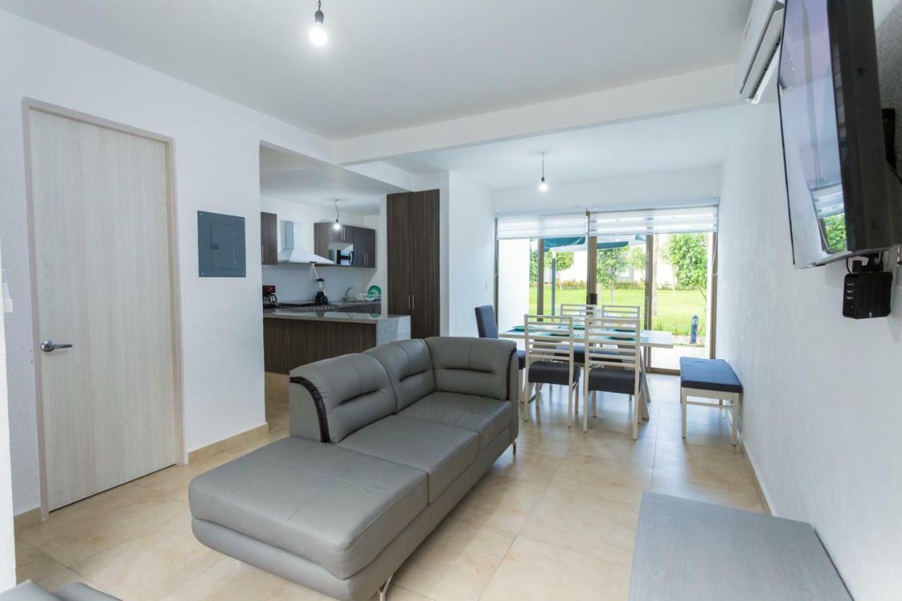 Villa Ana Lucia. Playa del Carmen Luaran gambar